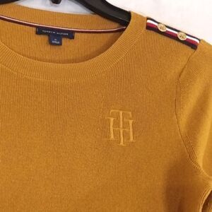 Tommy Hilfiger Mustard Yellow Embroidered Long Sleeve Knit Pullover Swea…